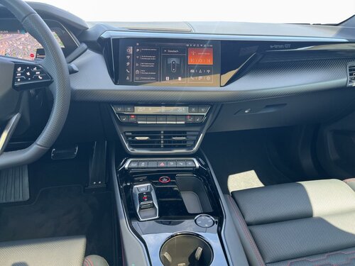 Audi e-tron GT S e-tron GT Black 10