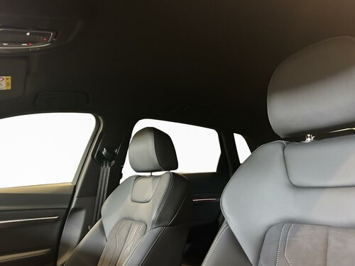 Audi Q8 e-tron S line-50 White 14