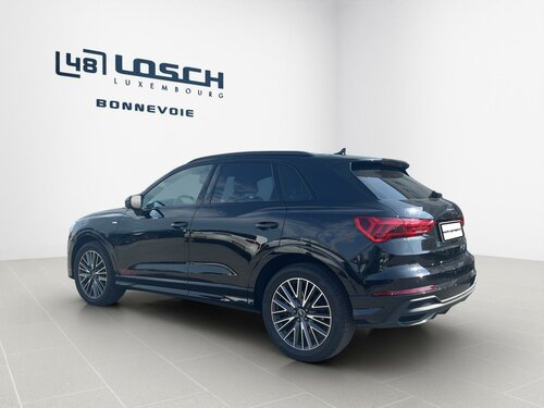 Audi Q3 S line Black 3