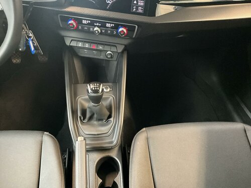 Audi A1 AllStreet+30TFSI+Navi+BVM Black 12