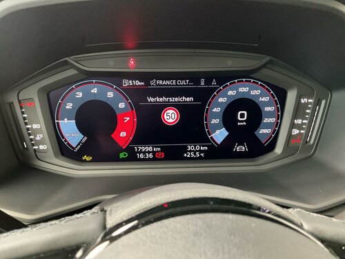 Audi A1 AllStreet+30TFSI+Navi+BVM White 11