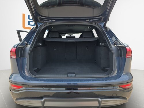 Audi Q6 285kW e-tron quattro Blue 12