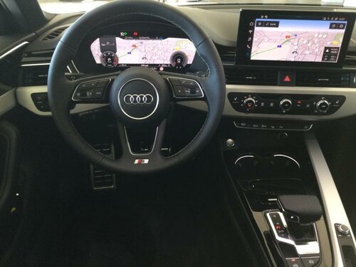 Audi A4 Avant S line Grey 17
