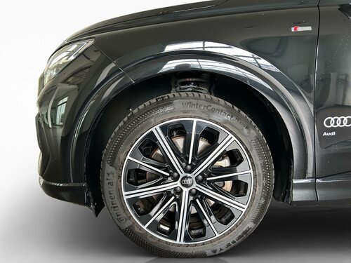 Audi Q4 e-tron e-tron 45 quattro Black 7