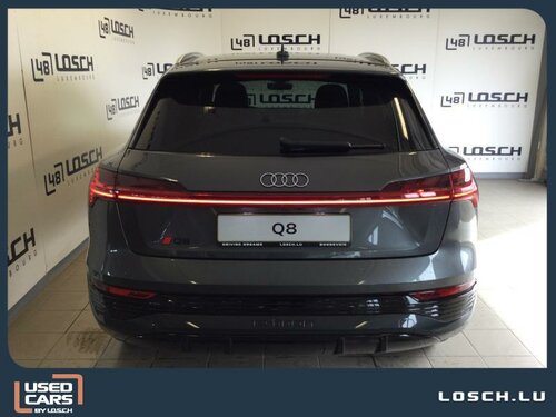 Audi Q8 e-tron S line Grey 5