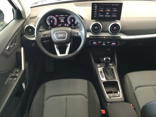 Audi Q2 Advanced Blue 12