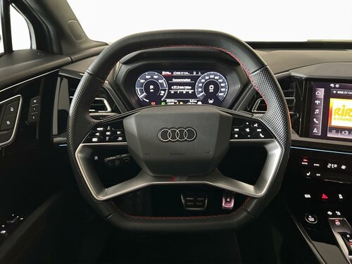 Audi Q4 e-tron e-tron 45 quattro Black 9