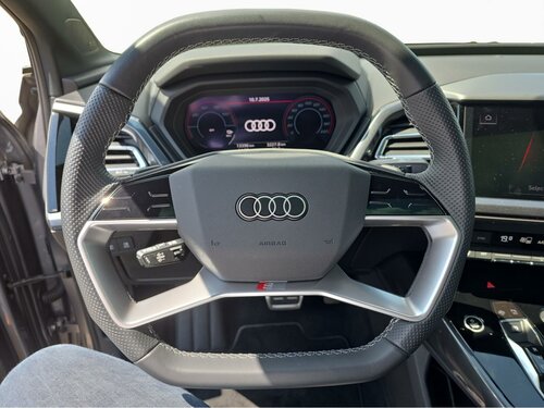 Audi Q4 e-tron Sportback Grey 8