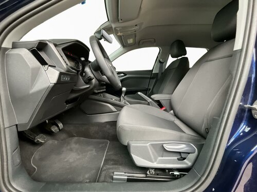 Audi A1 AllStreet+30TFSI+Navi+BVM Blue 9