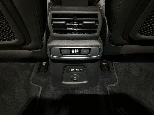 Audi Q4 e-tron e-tron 45 quattro Black 12