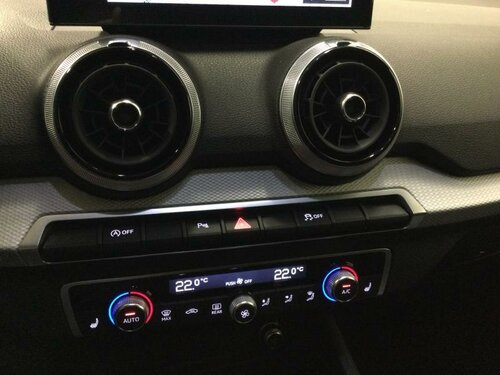 Audi Q2 Advanced Silver 14