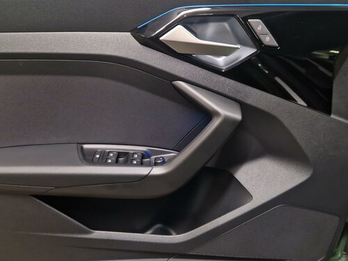 Audi A1 Allstreet Green 13