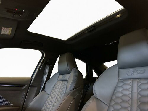 Audi RS3 TFSI Limousine quattro S troni Blue 14