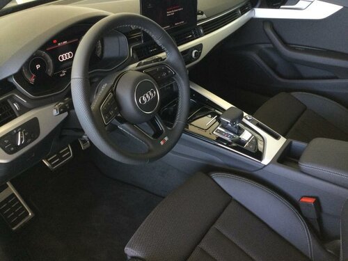 Audi A4 Avant S line Grey 8