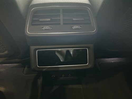 Audi Q8 e-tron S line-50 White 12