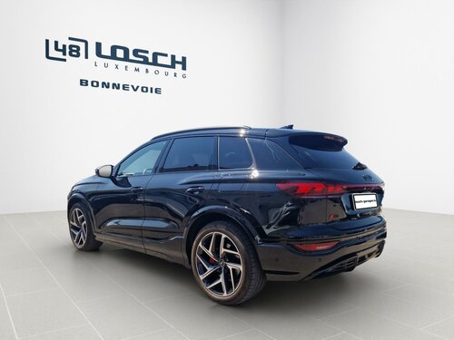 Audi Q6 e-tron SUV e-tron Black 3