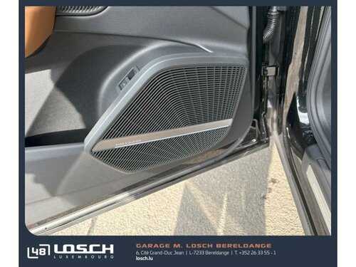 Audi Q5 S line Black 14