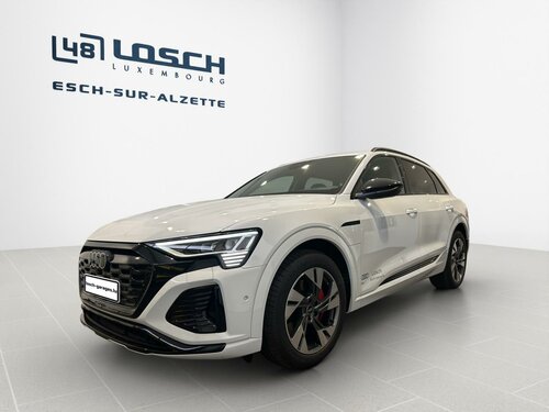 Audi Q8 e-tron S line-50 White 2