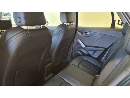 Audi Q2 Advanced Blue 12
