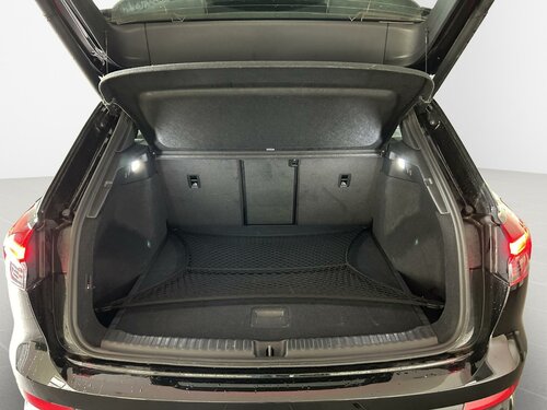Audi Q4 e-tron e-tron 45 quattro Black 16