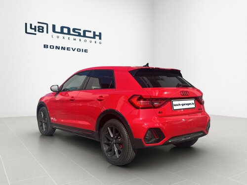 Audi A1 Allstreet Red 4