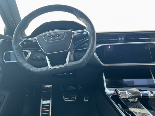 Audi RS6 Avant Black 6