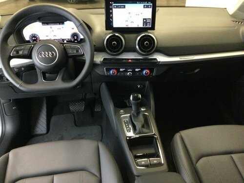 Audi Q2 Advanced Silver 12