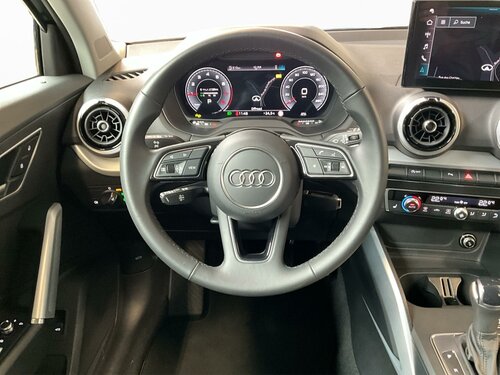 Audi Q2 Advanced+35TFSI+S-Tronic Black 10