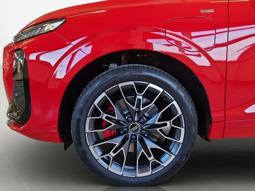 Audi Q3 Sportback Red 6