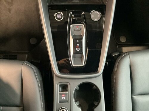 Audi A3 Limo+S-Line+35TFSI+S-Tronic Grey 10