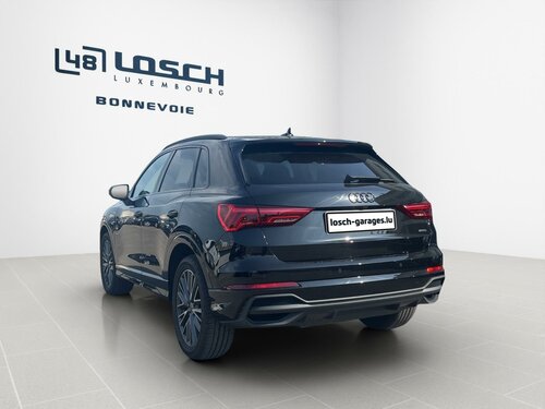 Audi Q3 S line Black 5