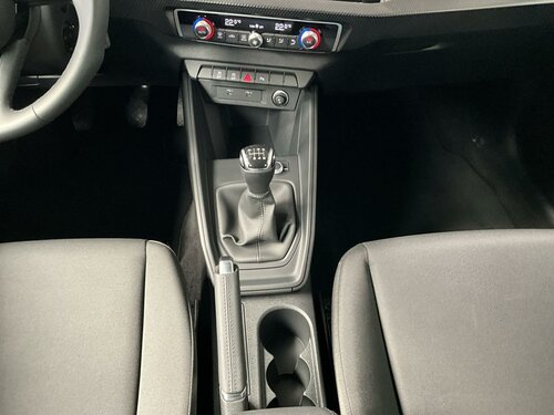 Audi A1 AllStreet+30TFSI+Navi+BVM White 12