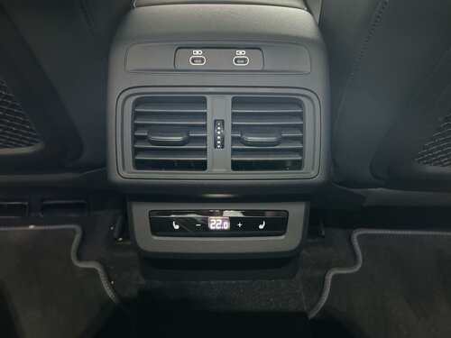 Audi Q5 TDI quattro S tronic Black 12