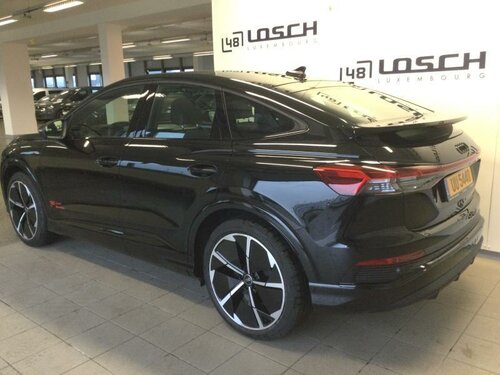 Audi Q4 e-tron Sportback 40 e-tron Black 4