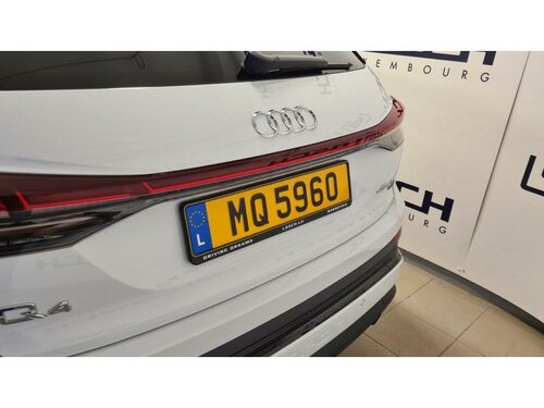 Audi Q4 e-tron 45 White 6