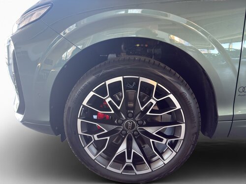 Audi Q3 SUV Green 6