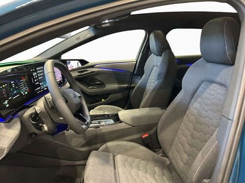 Audi A6 e-tron edition one blue Blue 8